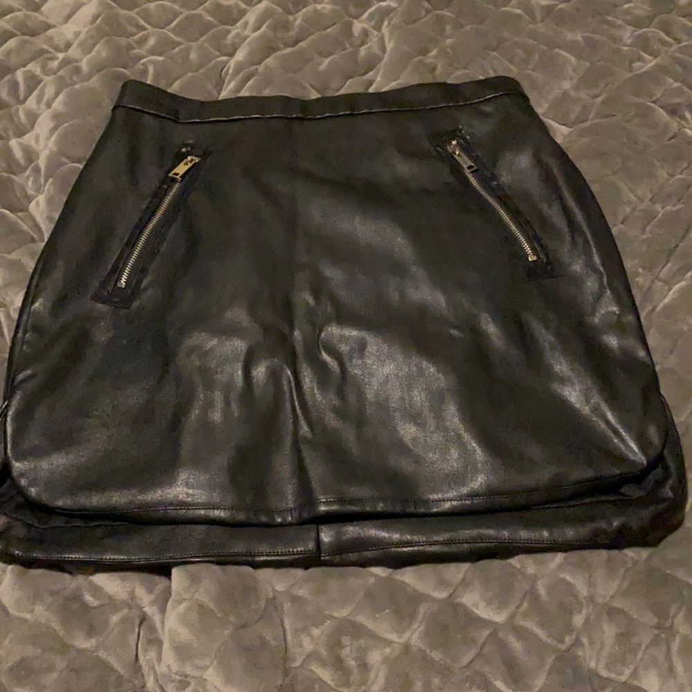 Women’s Leather Like Skirt Size XL HAODUOYI